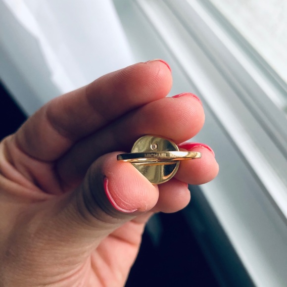 Michael Kors Ring - Picture 2 of 6